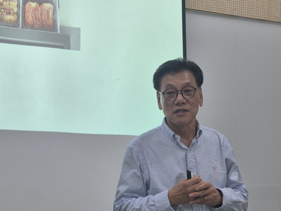 정희준 교수